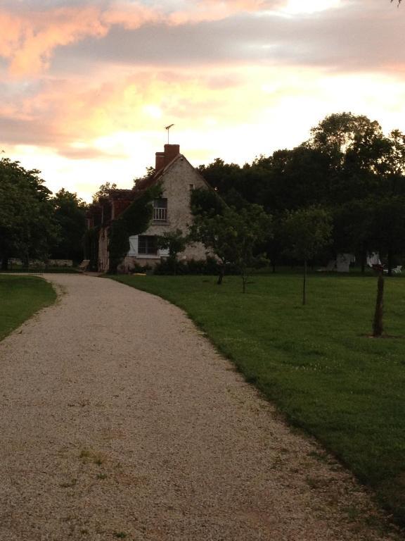 La Touche Bed & Breakfast Menetou-sur-Nahon Exterior foto